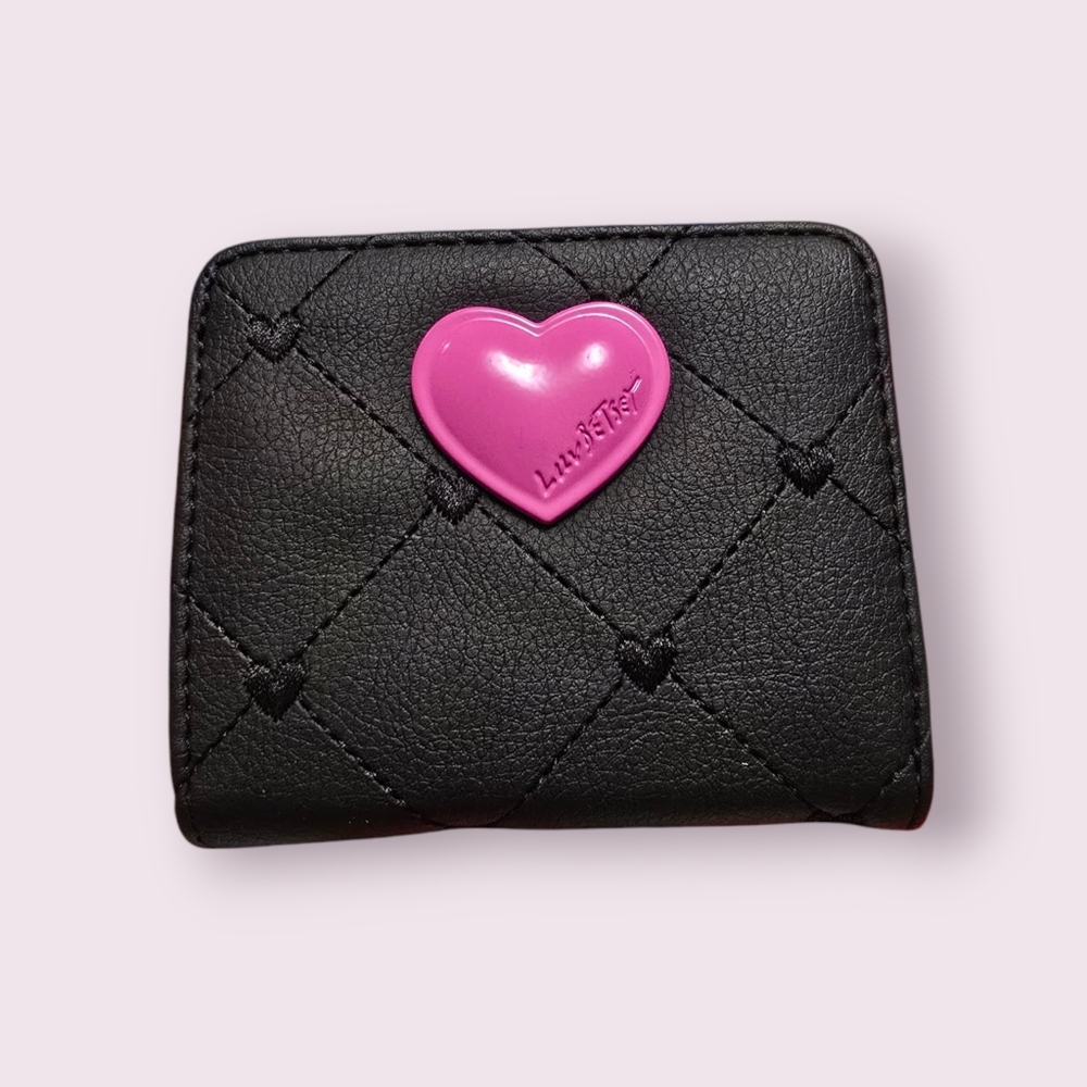 Betsey Johnson Small Heart Wallet